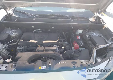 2021 Toyota Rav4 Xle/Xle Premium z USA, uszkodzony, nr VIN 2T3W1RFV5MC097147